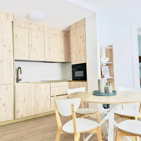Apartment Erytheia, Tranquilo, A 150 Metros De La Playa Y Pleno Casco Historico Conil De La Frontera