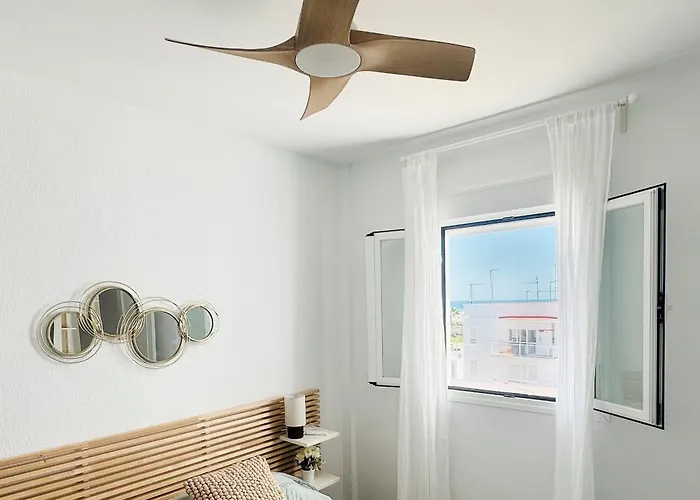 Erytheia, Tranquilo, A 150 Metros De La Playa Y Pleno Casco Historico Conil de la Frontera