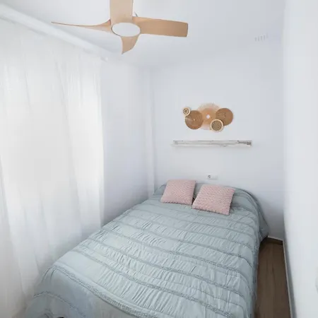 Erytheia, Tranquilo, A 150 Metros De La Playa Y Pleno Casco Historico Апартаменты *