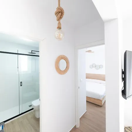 Erytheia, Tranquilo, A 150 Metros De La Playa Y Pleno Casco Historico Conil De La Frontera