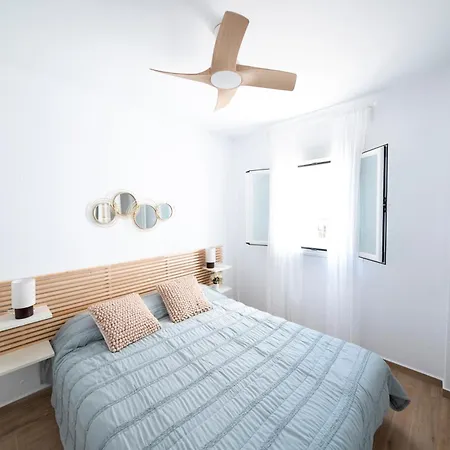 Erytheia, Tranquilo, A 150 Metros De La Playa Y Pleno Casco Historico * Conil De La Frontera